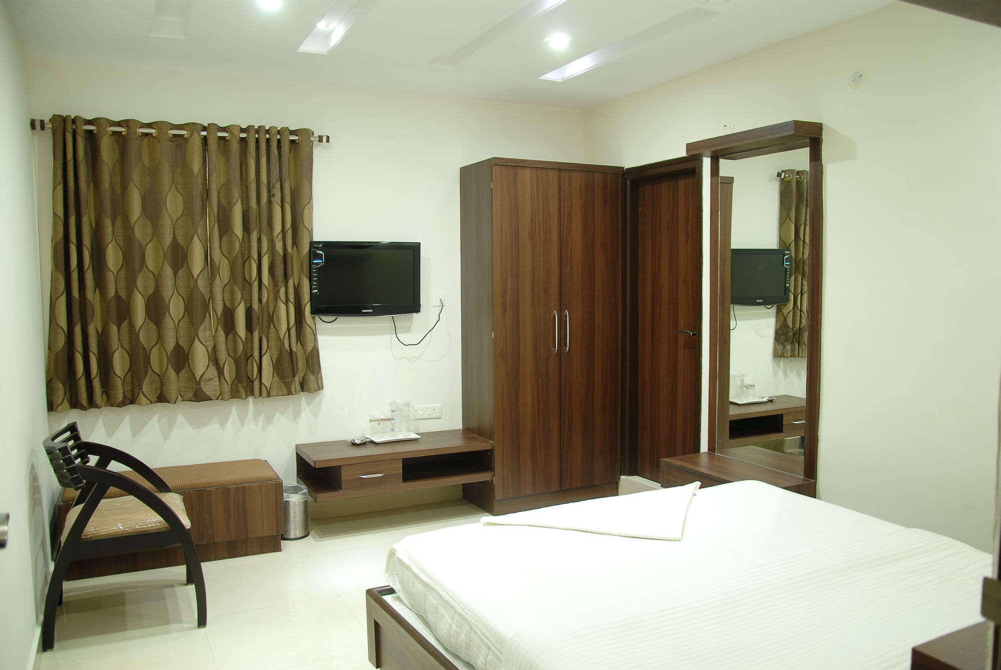 Hotel Vjr Residency By Hotelscart Haïdarabad Extérieur photo